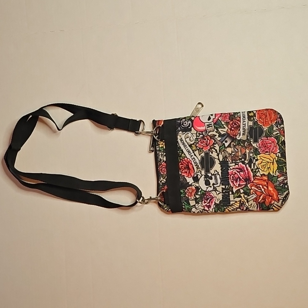 Harley-Davidson Crossbody Purse. EUC - Picture 5 of 7
